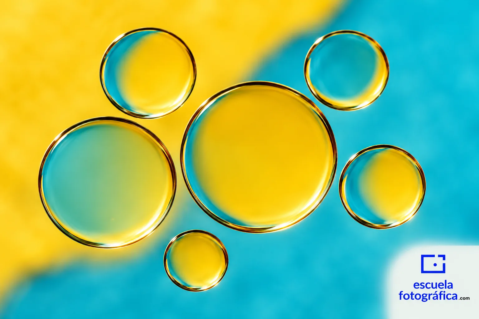 Aceite y agua en macro: crear fondos abstractos sin perder las gotas